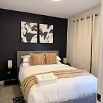 2Bed Lagos House Backyard Suites Downtown