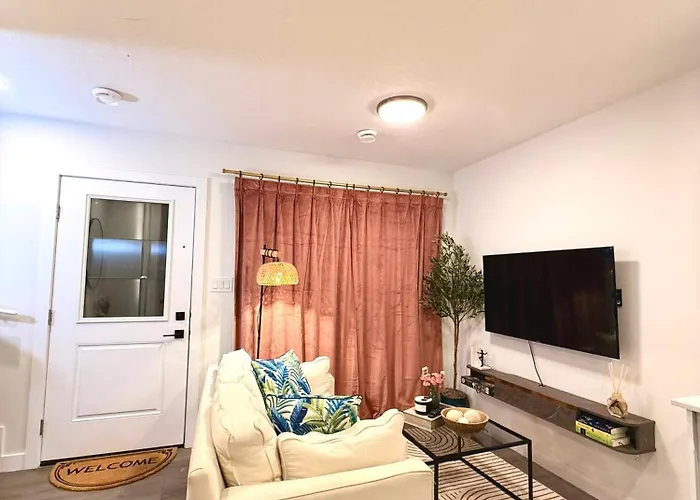 2Bed Lagos House Backyard Suites Downtown